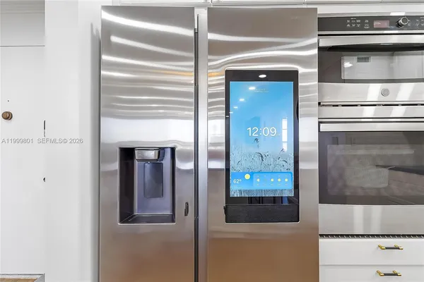 $3,000 | 600 Three Islands Boulevard, Unit 604, Hallandale Beach, FL 33009