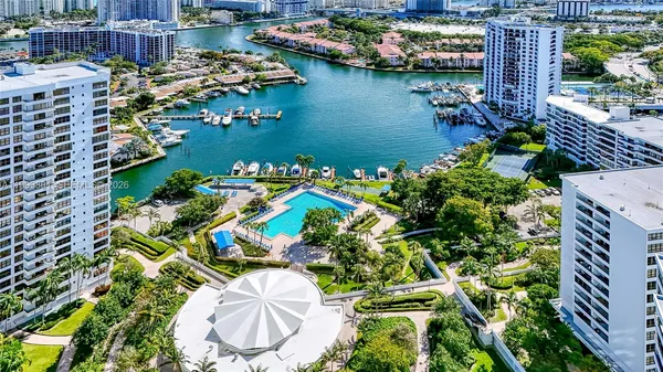 $3,000 | 600 Three Islands Boulevard, Unit 604, Hallandale Beach, FL 33009