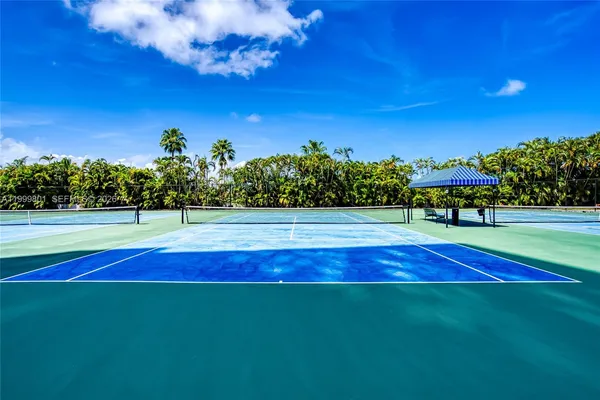 $3,000 | 600 Three Islands Boulevard, Unit 604, Hallandale Beach, FL 33009