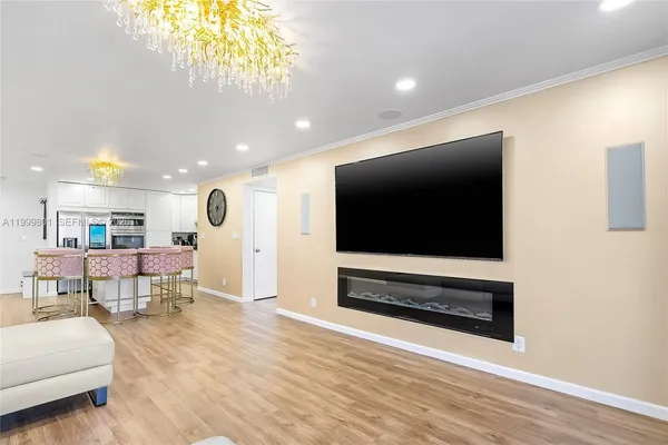 $3,000 | 600 Three Islands Boulevard, Unit 604, Hallandale Beach, FL 33009