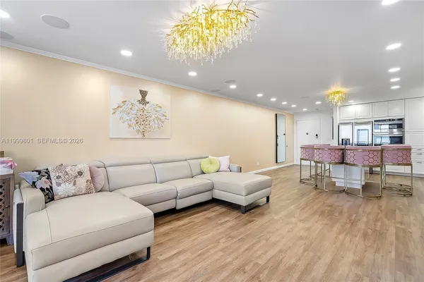 $3,000 | 600 Three Islands Boulevard, Unit 604, Hallandale Beach, FL 33009