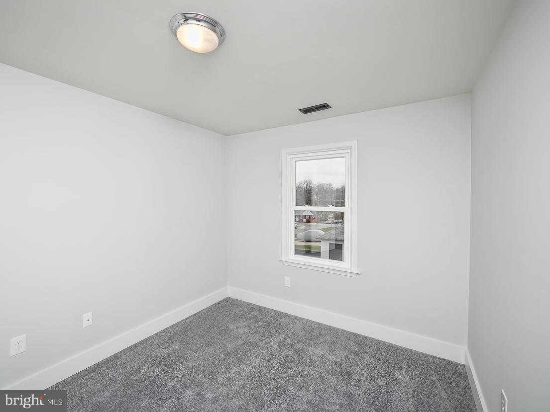 600 Elmwood Road Baltimore, MD 21206 - Photo 24 of 30 Bedroom 3