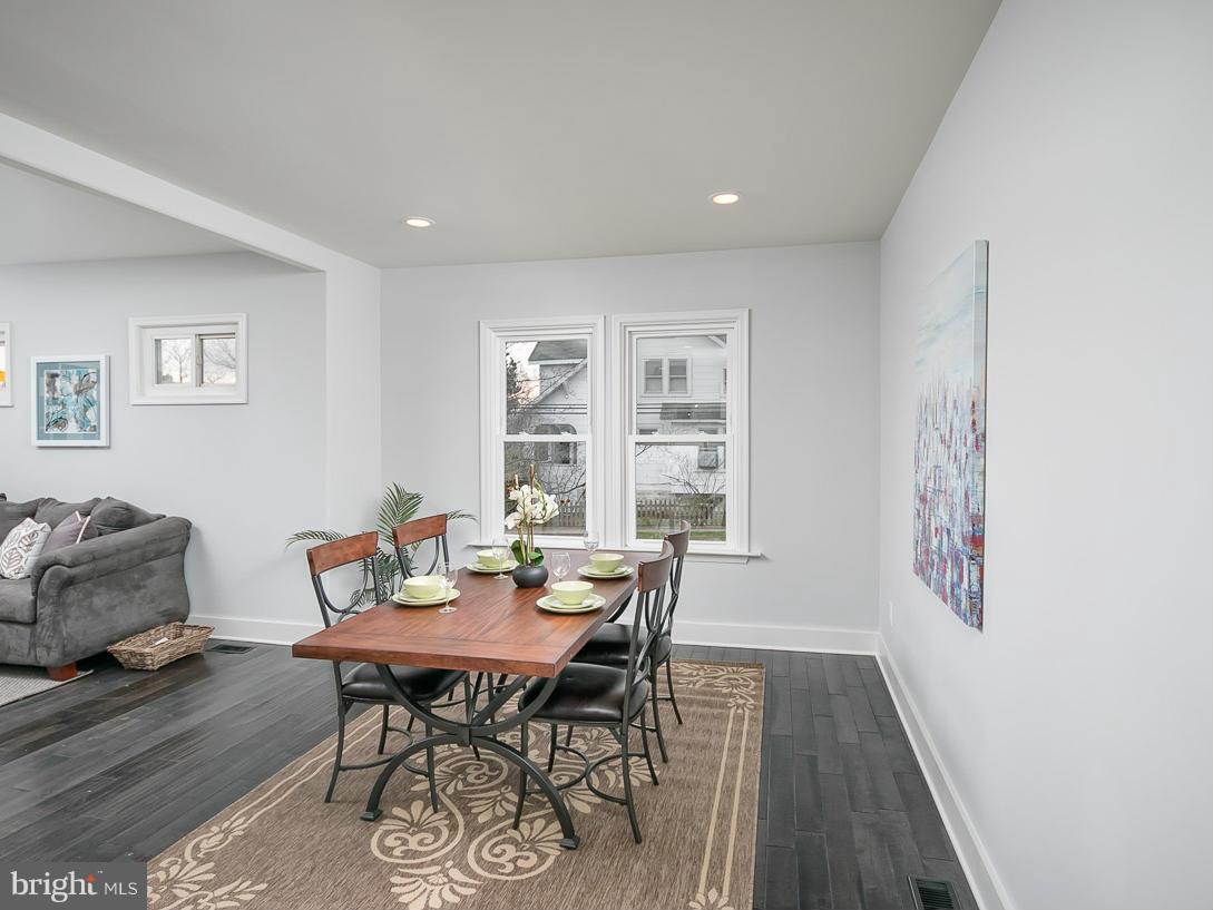 600 Elmwood Road Baltimore, MD 21206 - Photo 9 of 30 Dining Room