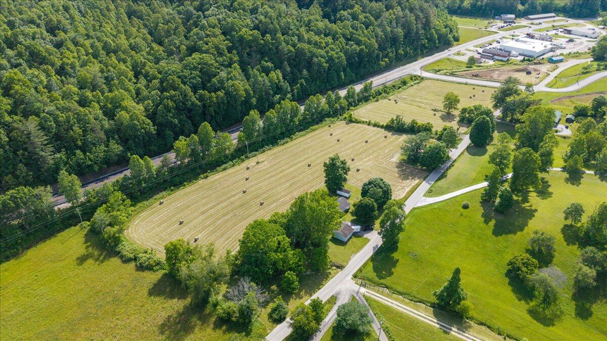 964 Campton-Baptist Road Campton, KY 41301 - Photo 9 of 16 09-DJI_20260601171051_0221_D