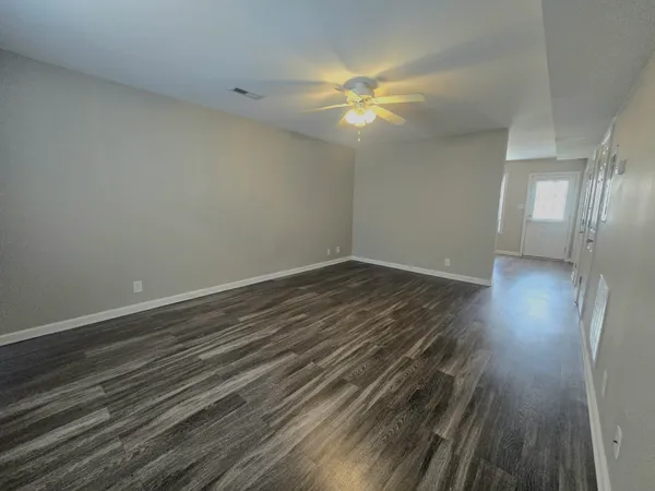 $975 | 252 Executive Avenue, Unit 2D, Clarksville, TN 37042