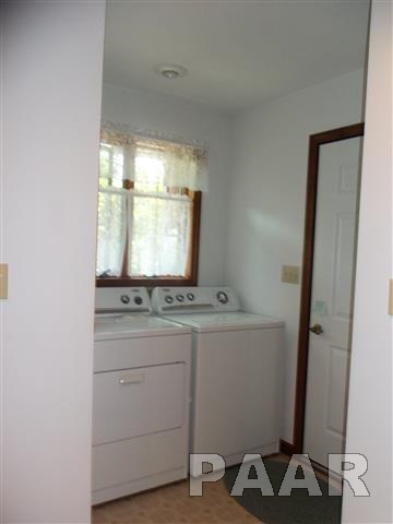 3311 Springfield Road East Peoria, IL 61611 - Photo 31 of 33 Gallery Image 31