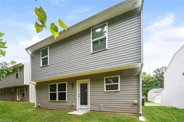 $1,840 | 2321 Deerbrook Forest Lane, Greensboro, NC 27406