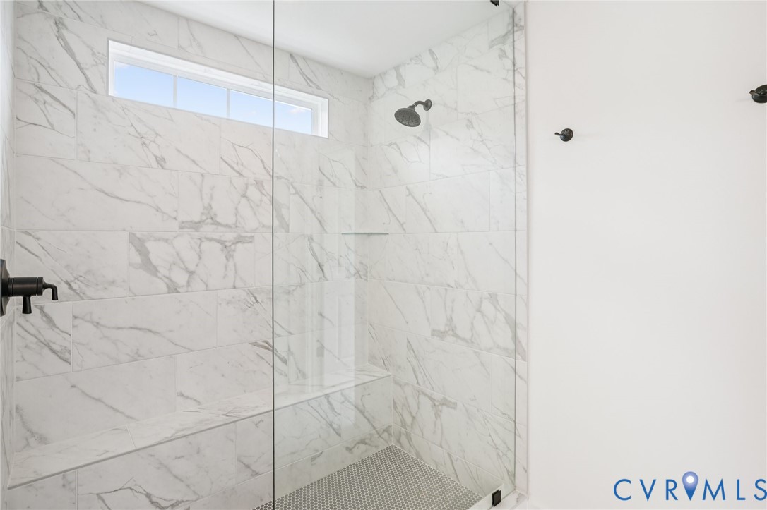 4013 Robins Ridge Drive Moseley, VA 23120 - Photo 4 of 28