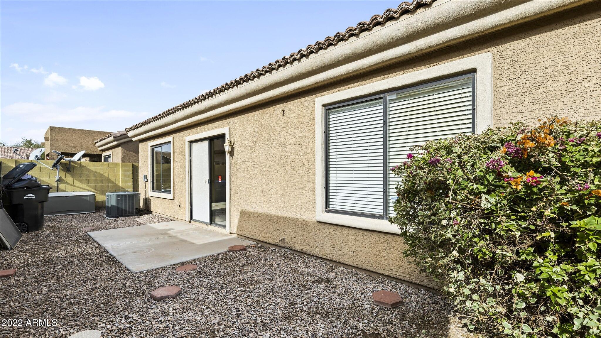 2565 South Signal Butte Road, Unit 31 Mesa, AZ 85209 - Photo 25 of 33 Backyard