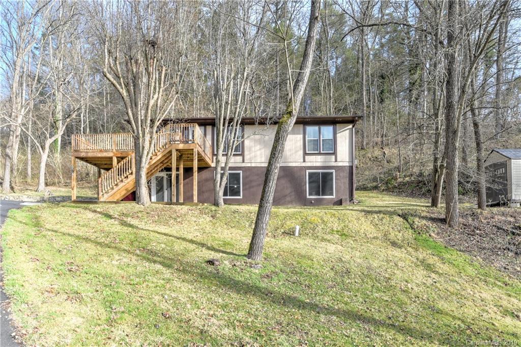 376 Roberts Hill Road Marshall, NC 28753 - Photo 2 of 29 Gallery Image 2