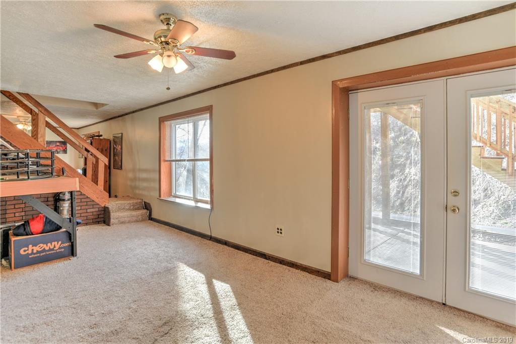 376 Roberts Hill Road Marshall, NC 28753 - Photo 21 of 29 Gallery Image 21
