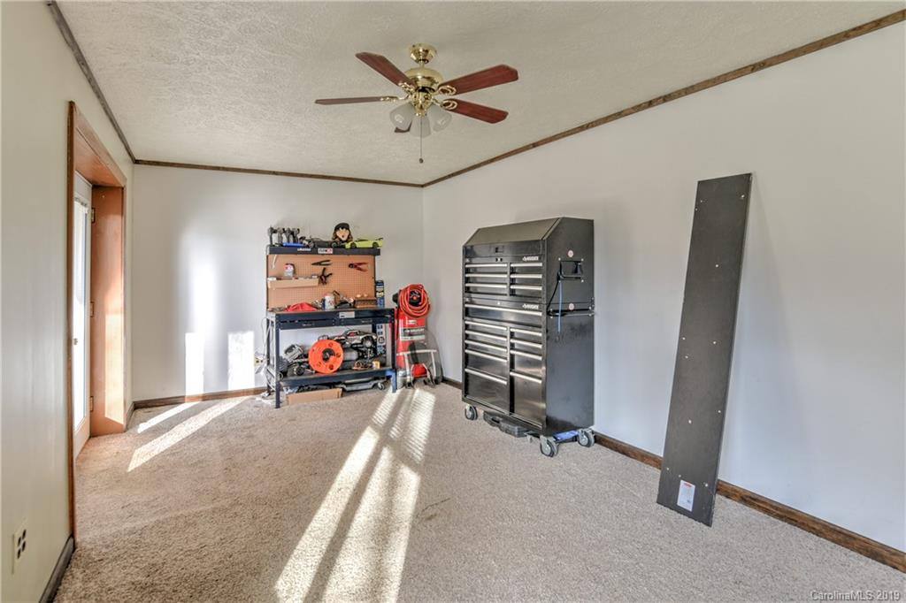 376 Roberts Hill Road Marshall, NC 28753 - Photo 22 of 29 Gallery Image 22