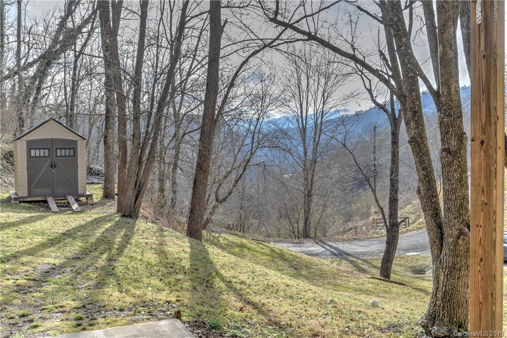 376 Roberts Hill Road Marshall, NC 28753 - Photo 27 of 29 Gallery Image 27