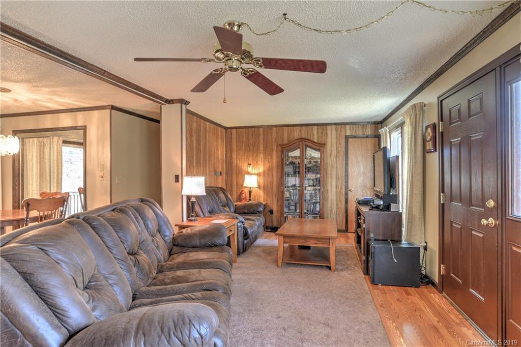 376 Roberts Hill Road Marshall, NC 28753 - Photo 7 of 29 Gallery Image 7