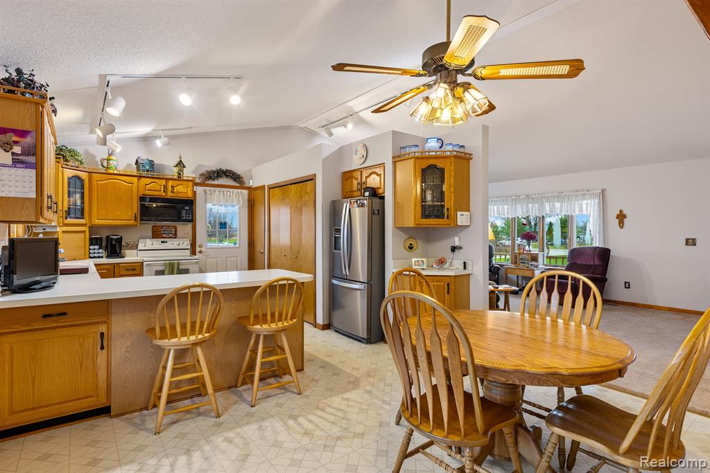 1411 Fox Road Goodells, MI 48027 - Photo 13 of 61