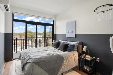 $2,600 | 857 Communipaw Avenue, Unit 206, Jersey City, NJ 07304