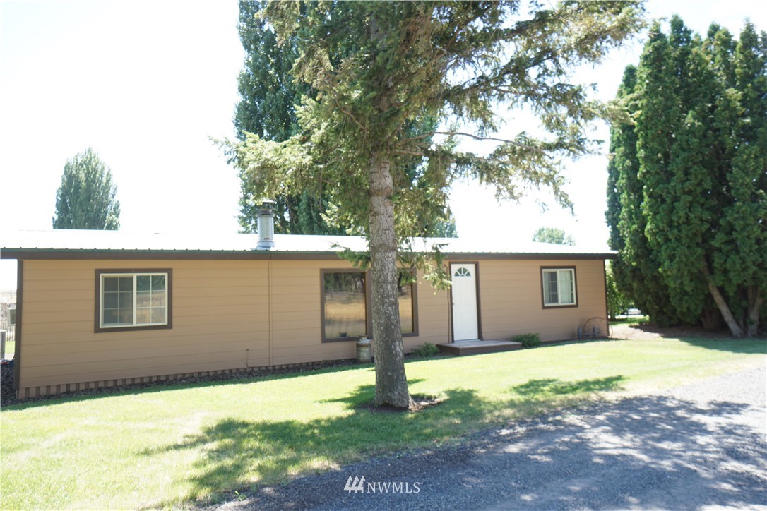 9136 Nw Road Ephrata, WA 98823 - Photo 1 of 18