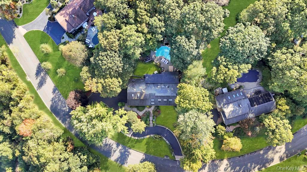 30 Fox Hollow Ridings Road Northport, NY 11768 - Photo 3 of 50