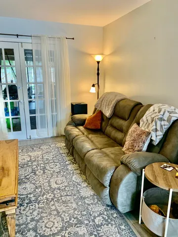 $2,800 | 38 Meander Row, Unit 11, Charleston, SC 29412