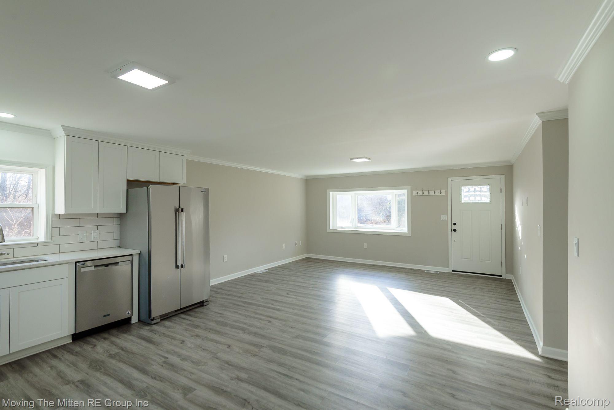 46090 Wear Road Belleville, MI 48111 - Photo 4 of 38