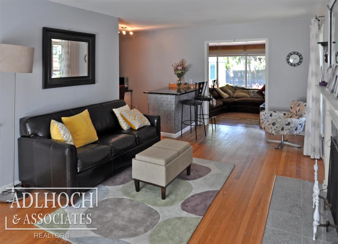 204 Moross Road Grosse Pointe Farms, MI 48236 - Photo 3 of 18