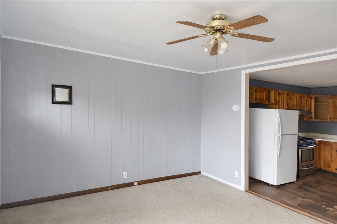 207 Chambers Street Catlin, NY 14812 - Photo 3 of 9