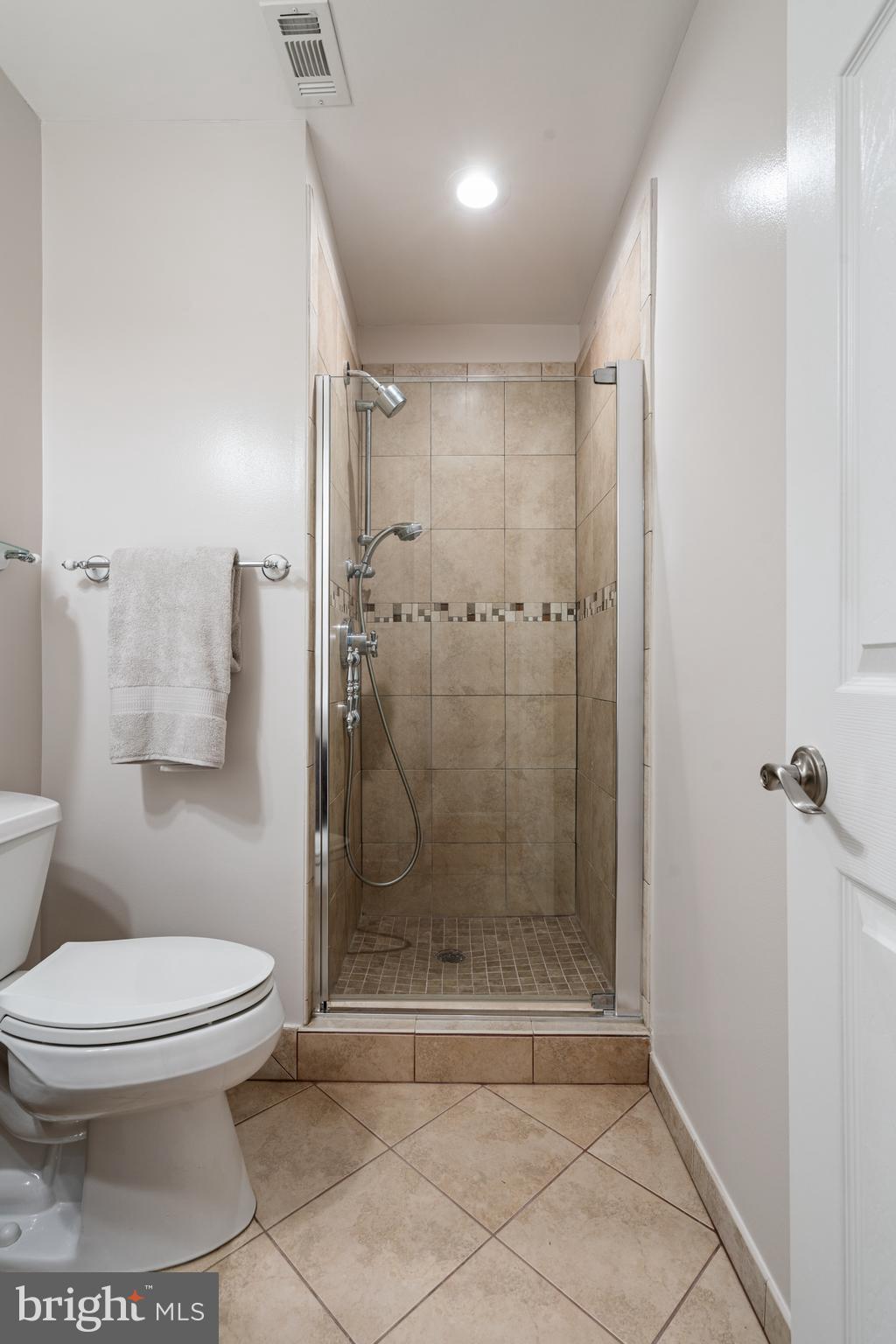 2192 Golf Course Drive Reston, VA 20191 - Photo 36 of 125