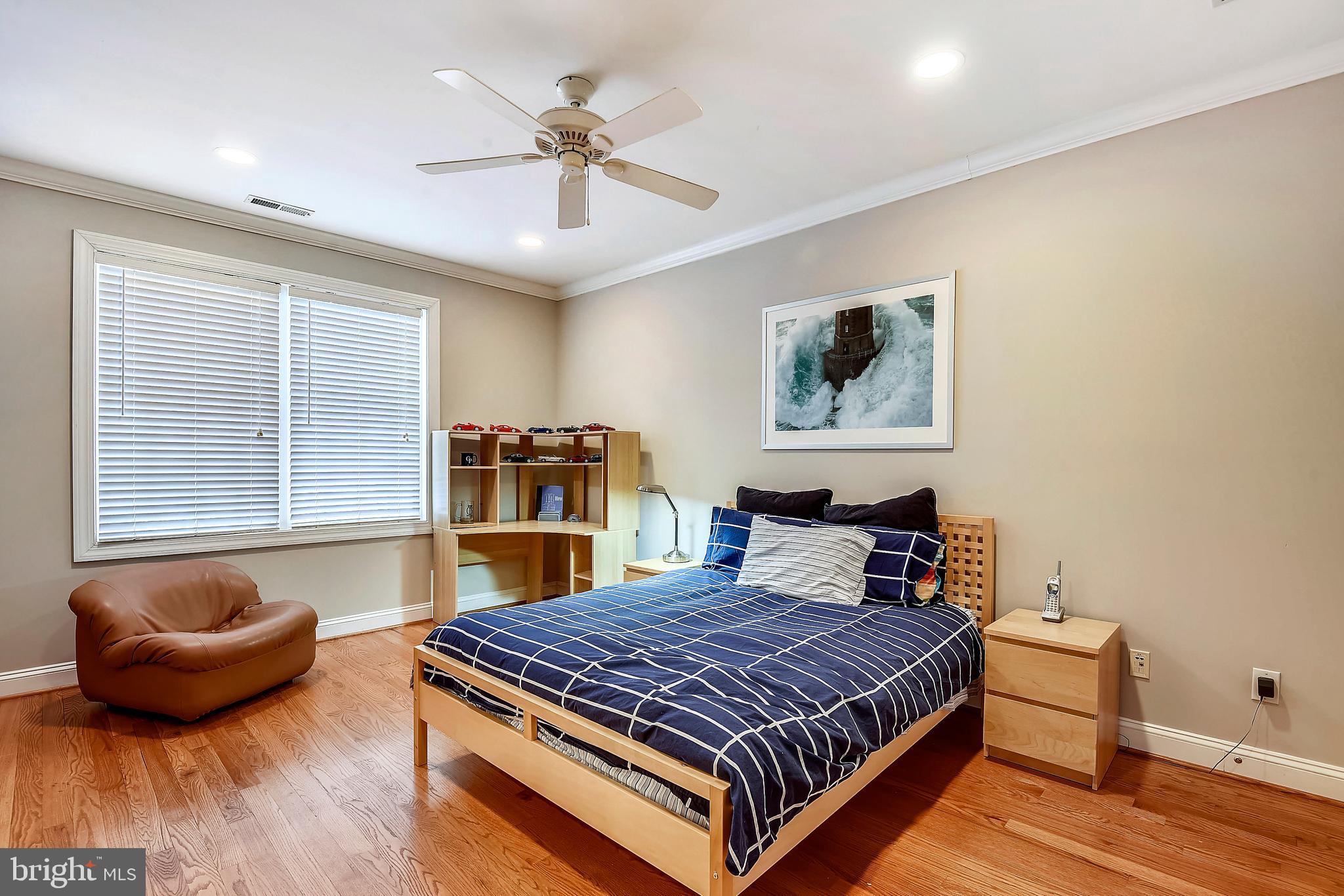 13610 Query Mill Road North Potomac, MD 20878 - Photo 33 of 60 Bedroom with Jack and Jill Bathroom