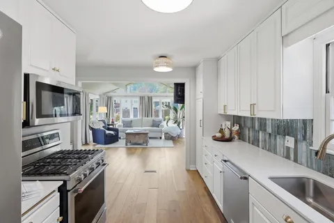 $675,000 | 6340 Tingdale Avenue, Edina, MN 55439