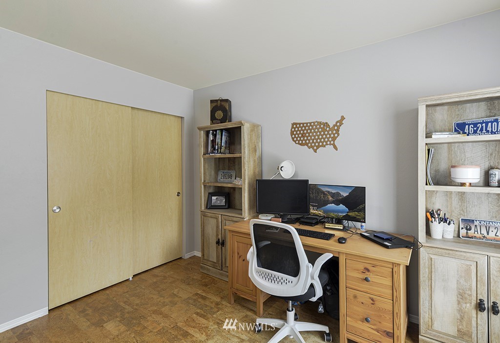 2275 Wallace Loop DuPont, WA 98327 - Photo 12 of 30 Gallery Image 12