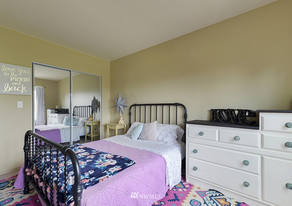 2275 Wallace Loop DuPont, WA 98327 - Photo 21 of 30 Gallery Image 21