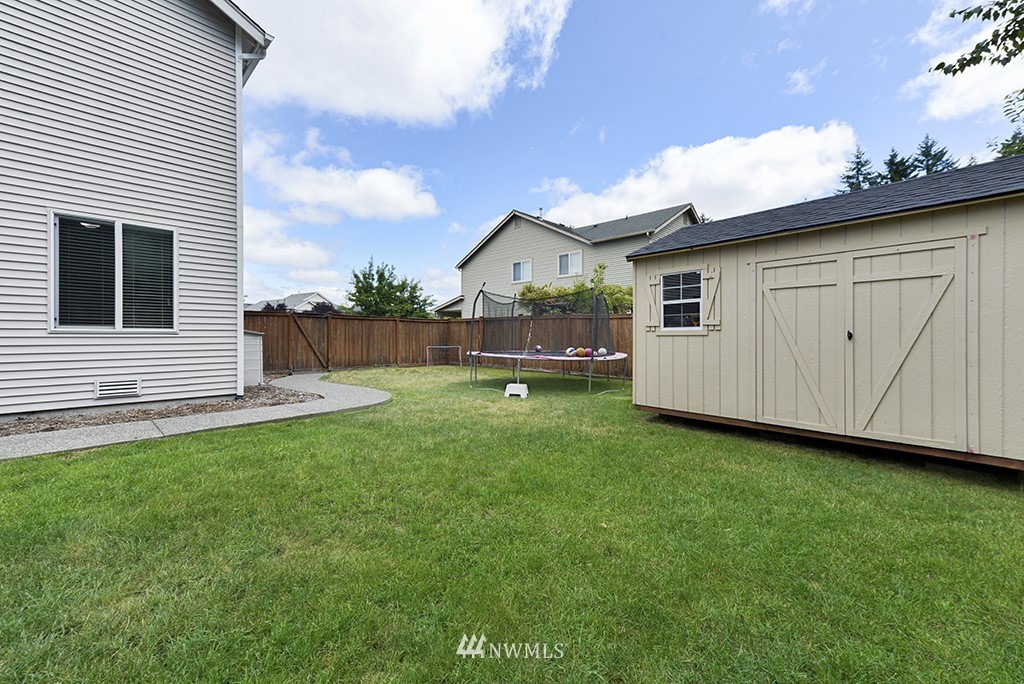2275 Wallace Loop DuPont, WA 98327 - Photo 26 of 30 Gallery Image 26