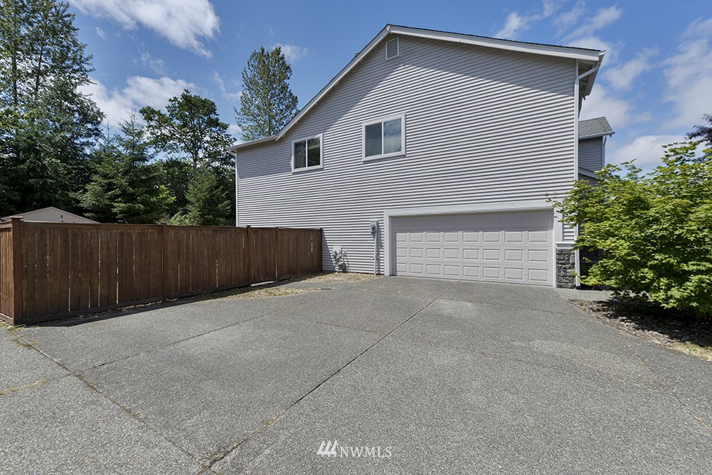 2275 Wallace Loop DuPont, WA 98327 - Photo 30 of 30 Gallery Image 30