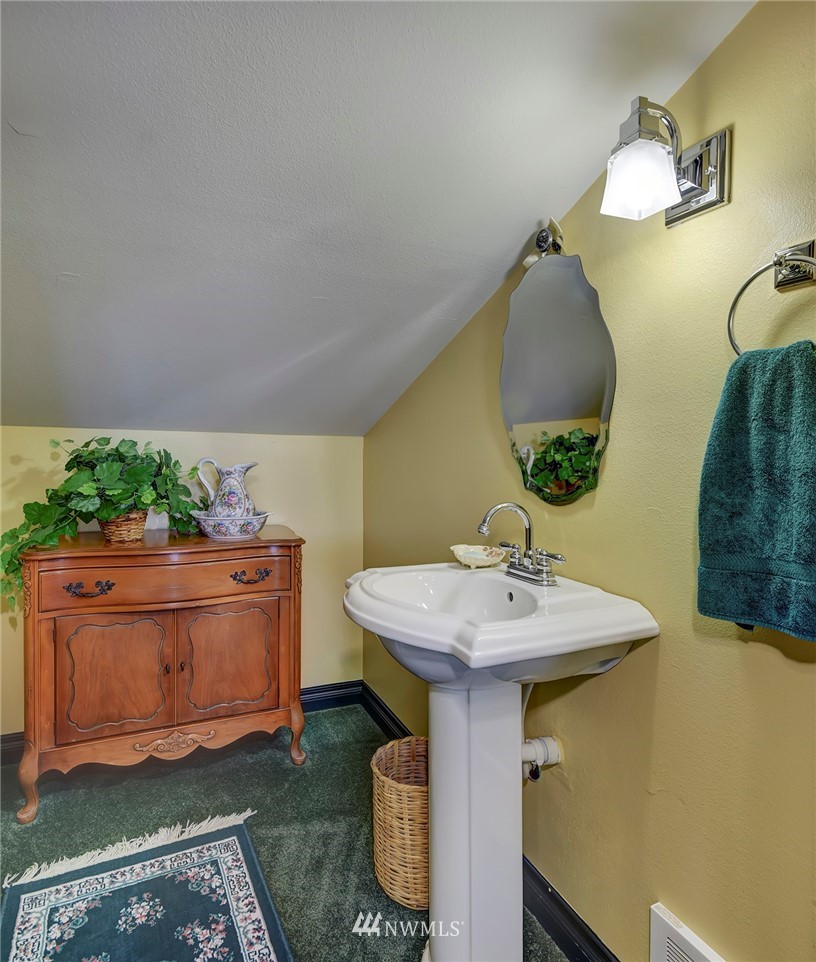 25448 Port Gamble Road Northeast Poulsbo, WA 98370 - Photo 22 of 25 Gallery Image 22