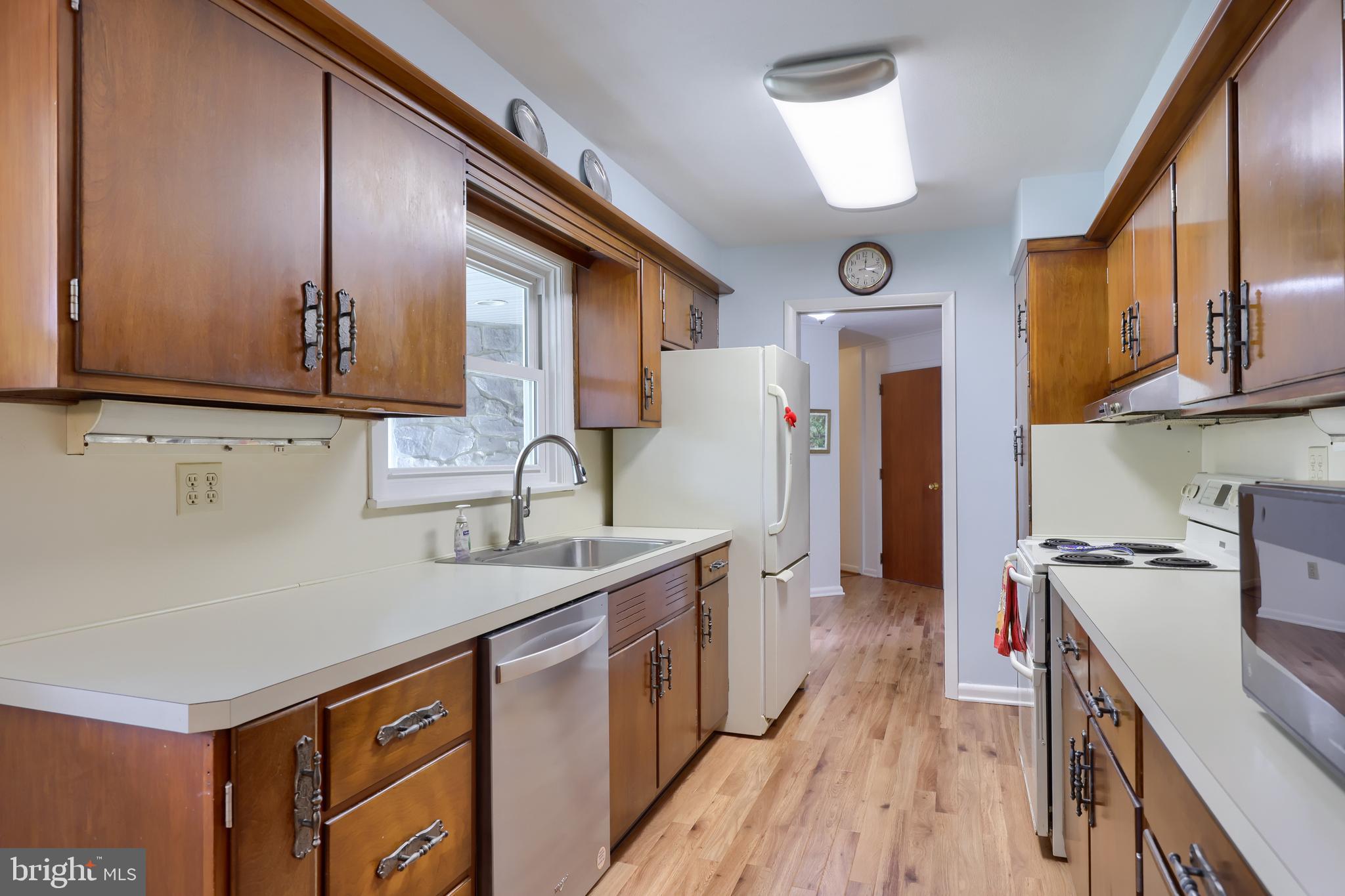 319 East Oregon Road Lititz, PA 17543 - Photo 14 of 68