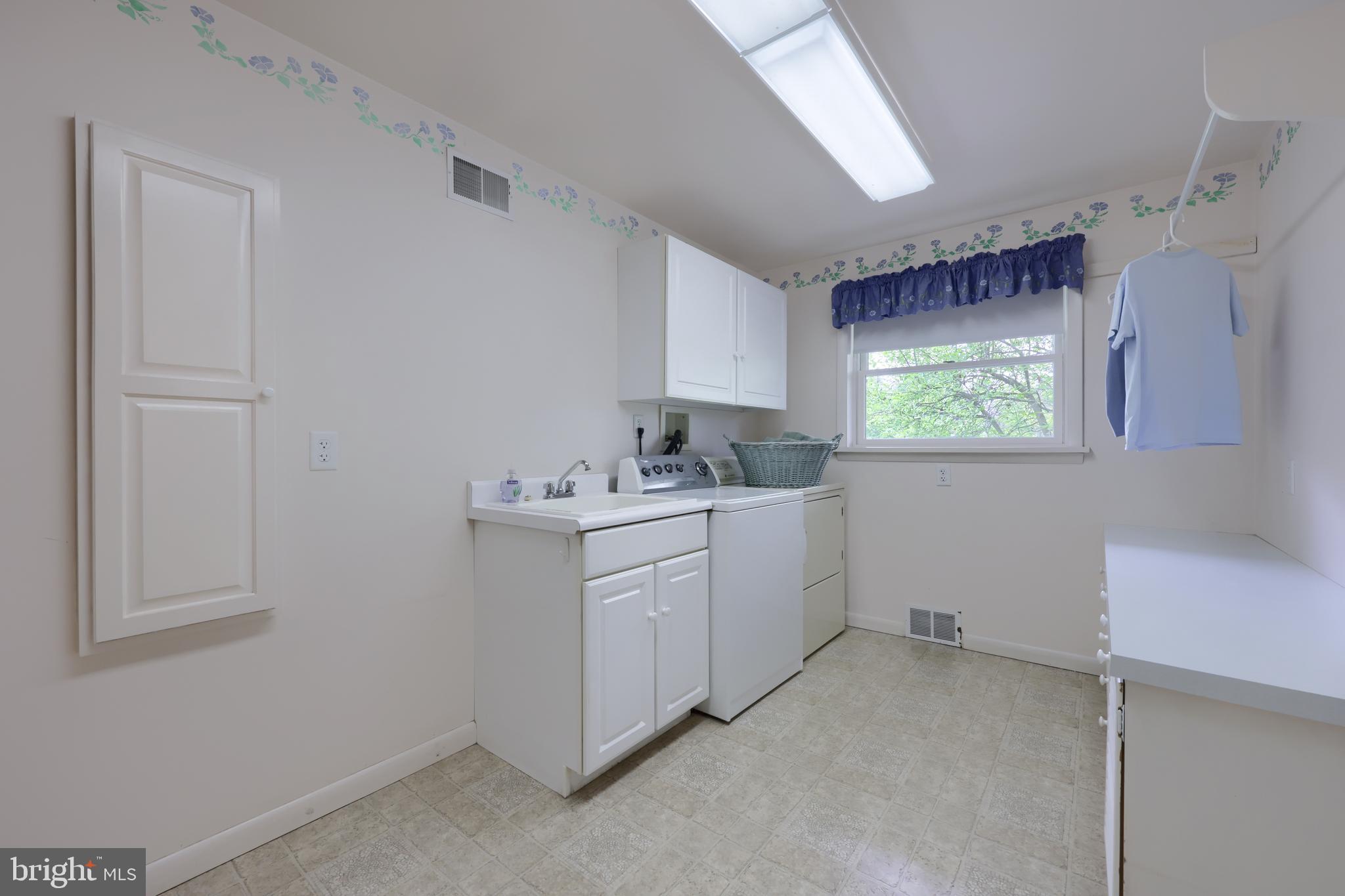 319 East Oregon Road Lititz, PA 17543 - Photo 40 of 68