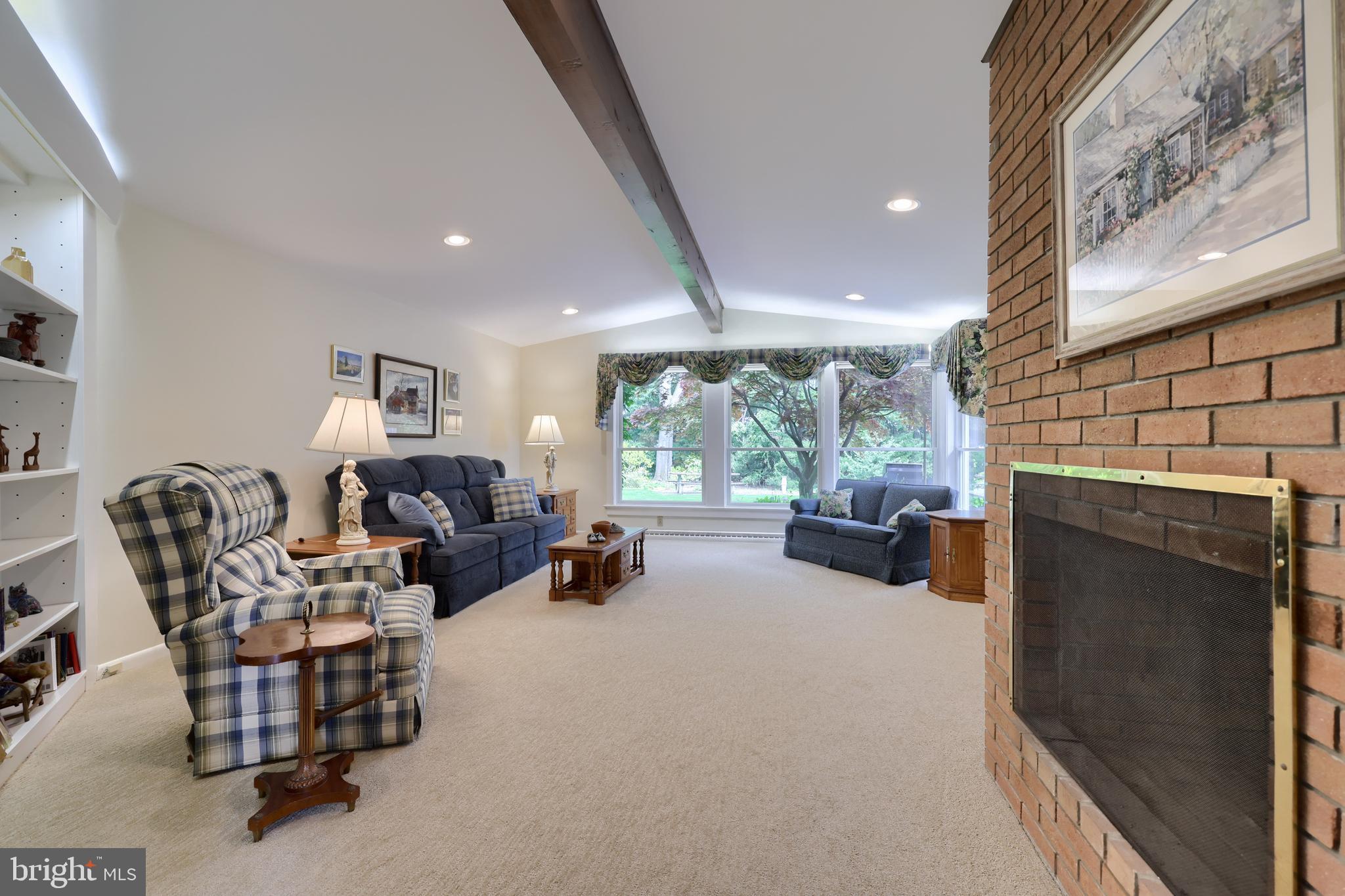 319 East Oregon Road Lititz, PA 17543 - Photo 4 of 68