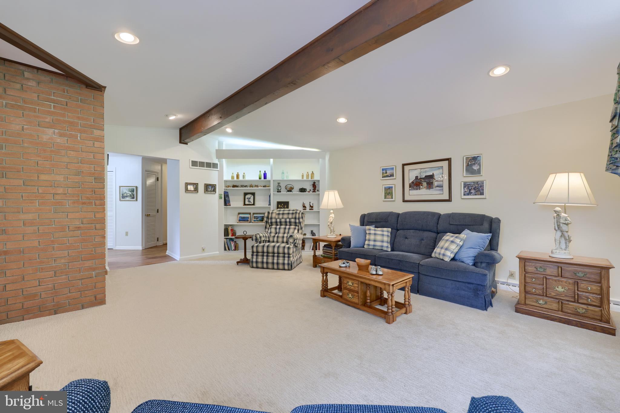 319 East Oregon Road Lititz, PA 17543 - Photo 6 of 68