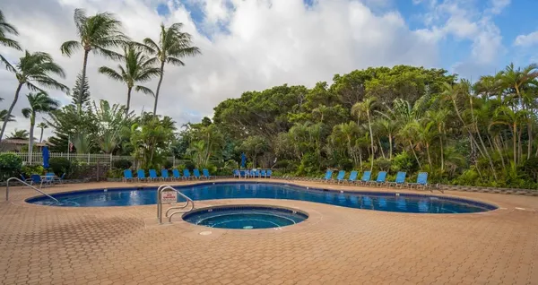 a view of an outdoor space
