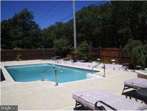 32 Timberline Road Bayville, NJ 08721 - Photo 2 of 12 Gallery Image 2