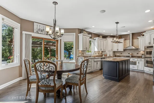 $749,900 | 15610 116th Avenue, Orland Park, IL 60467