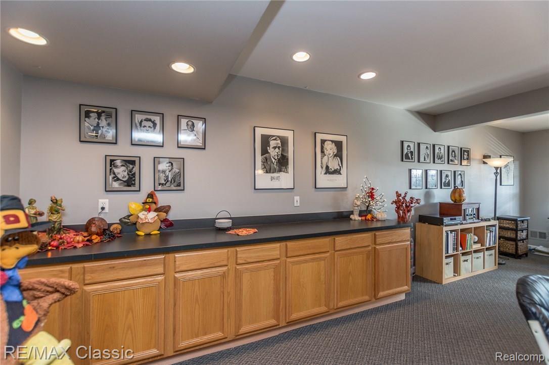 854 Ridgeside Drive, Unit 3 Milford, MI 48381 - Photo 29 of 42 DSC_1894.jpg