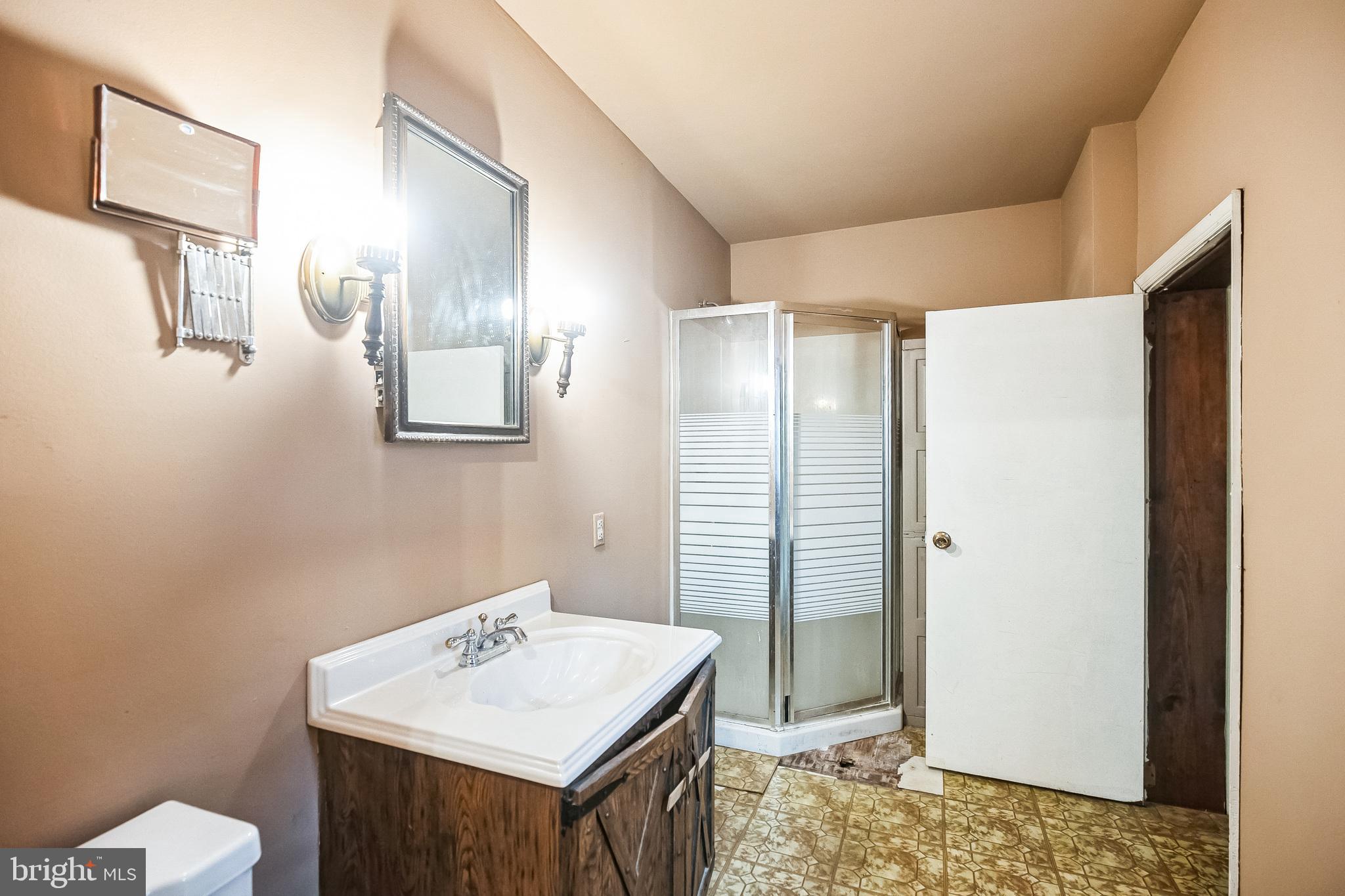 255 Rich Hill Road Sellersville, PA 18960 - Photo 19 of 31 Bathroom 2