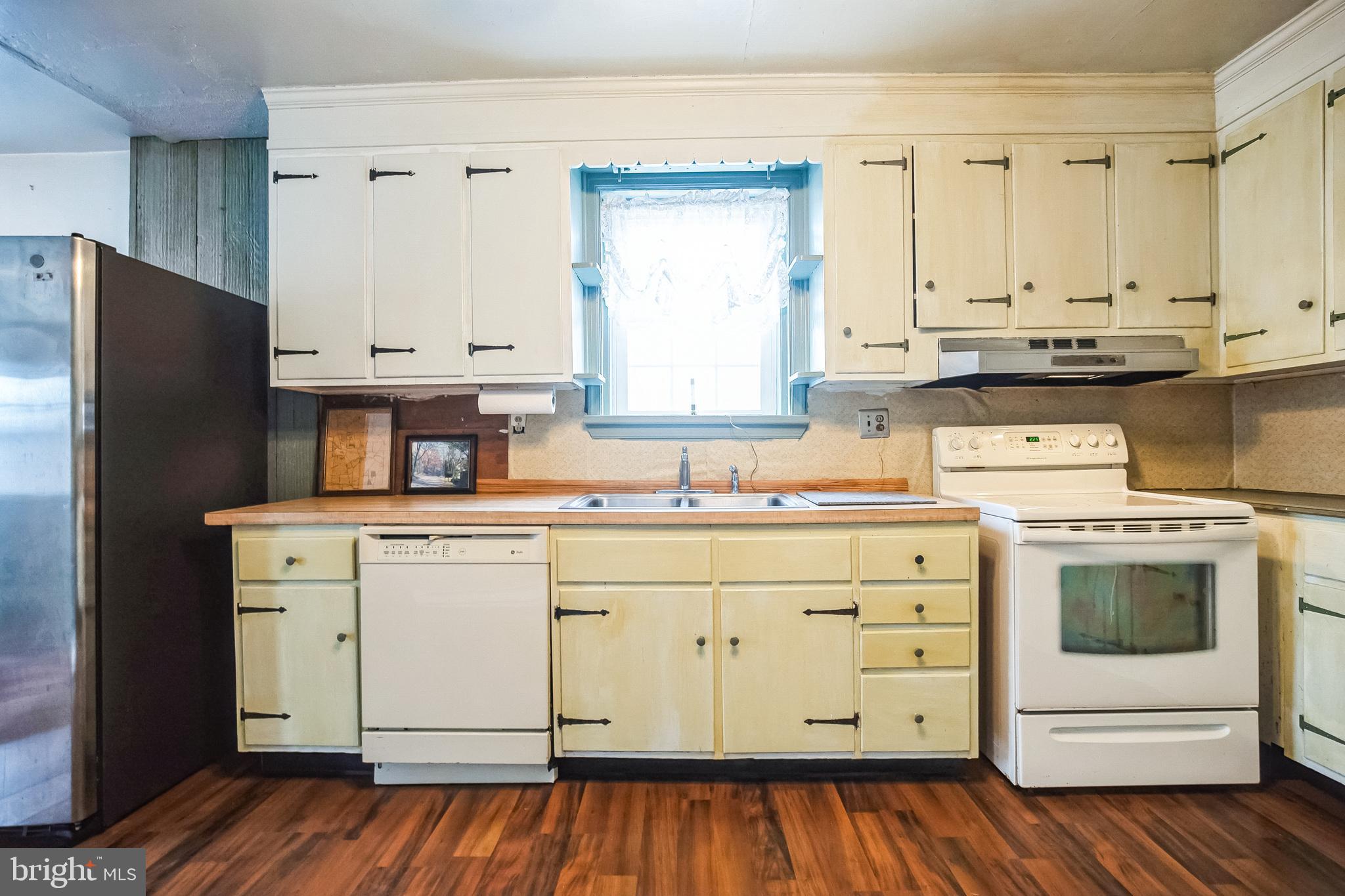 255 Rich Hill Road Sellersville, PA 18960 - Photo 10 of 31 Kitchen