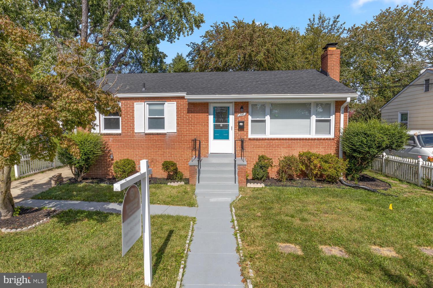 2502 Amherst Road Hyattsville, MD 20783 - Photo 2 of 47 Gallery Image 2