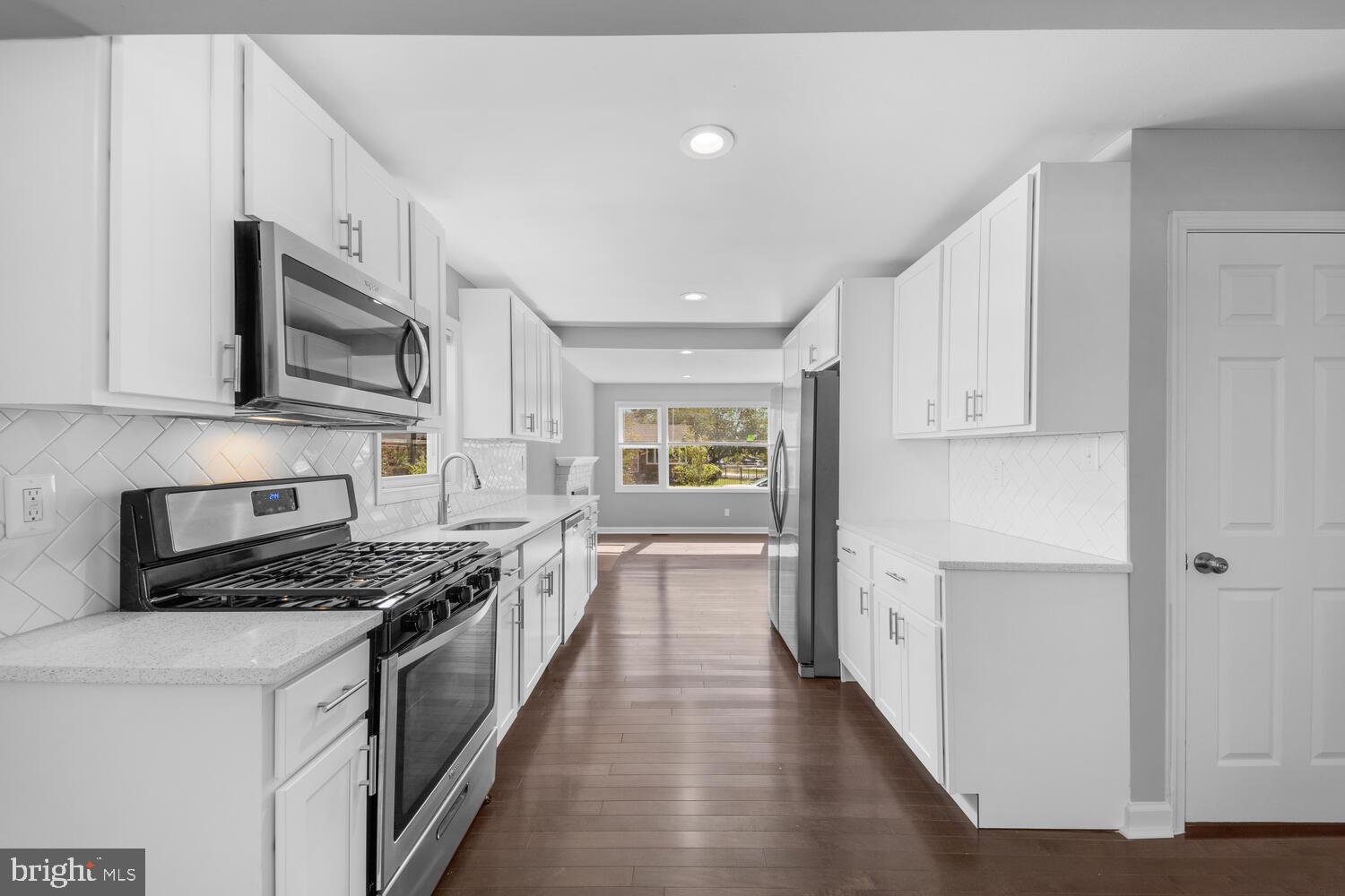 2502 Amherst Road Hyattsville, MD 20783 - Photo 17 of 47 Gallery Image 17