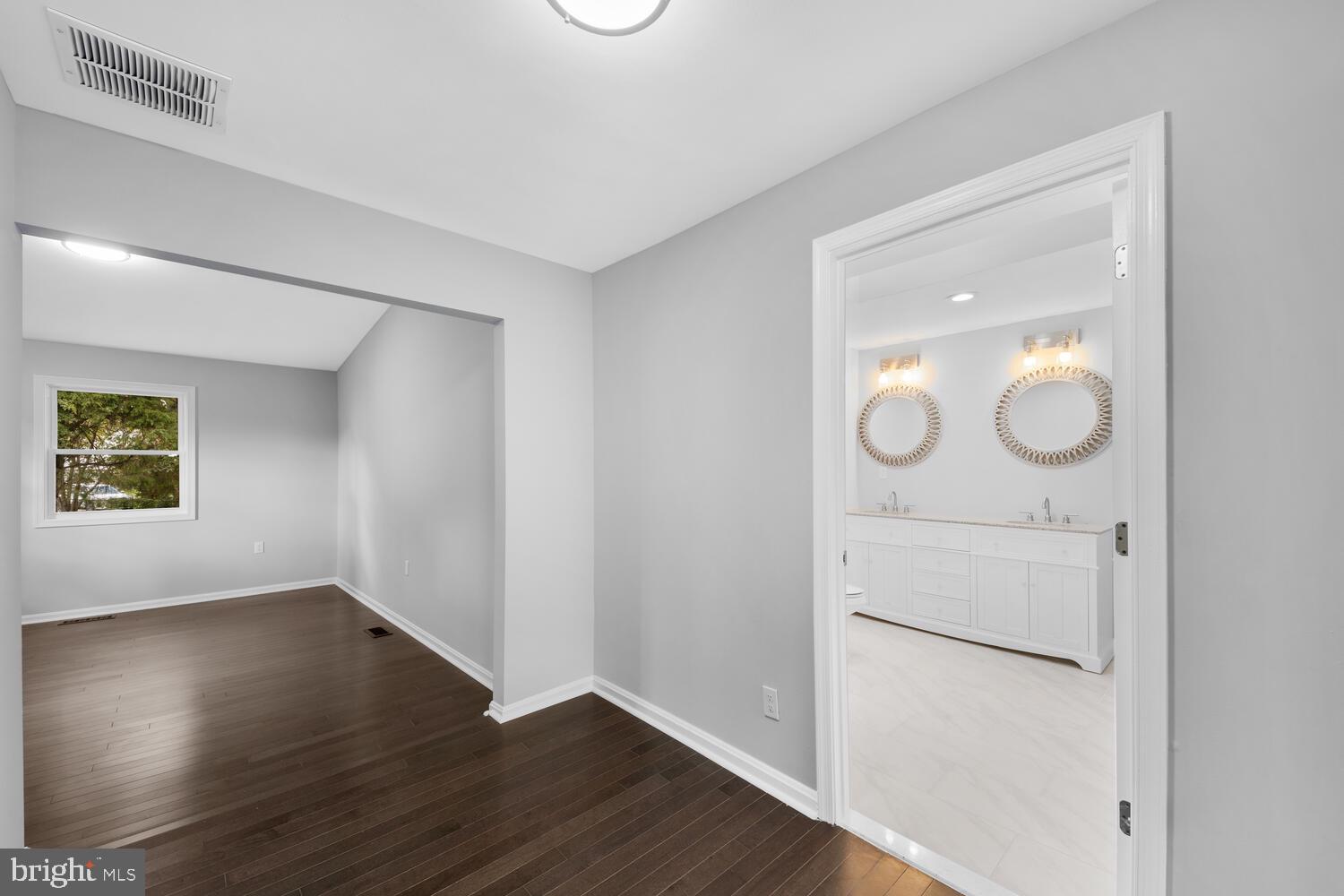 2502 Amherst Road Hyattsville, MD 20783 - Photo 25 of 47 Gallery Image 25