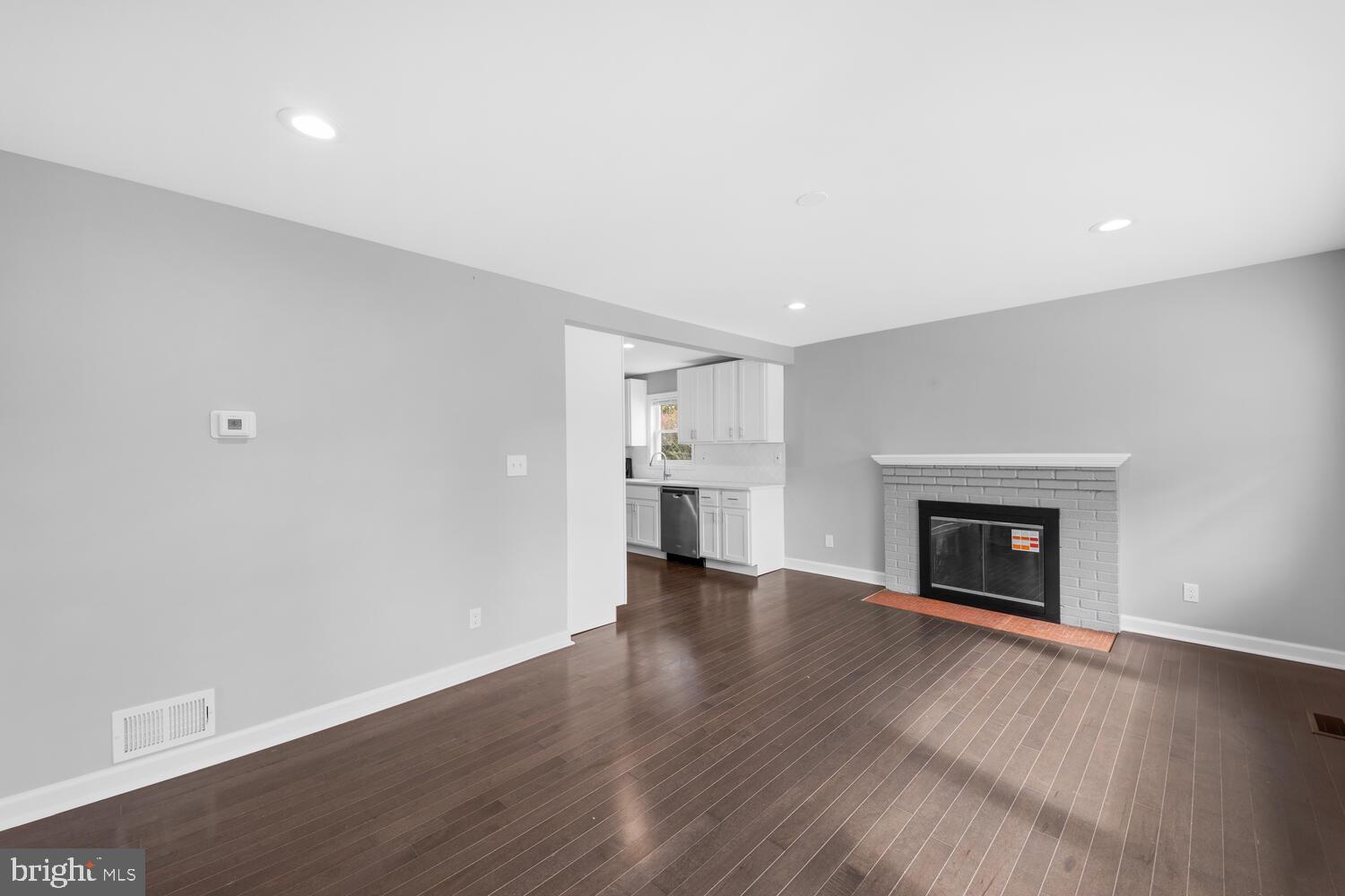 2502 Amherst Road Hyattsville, MD 20783 - Photo 5 of 47 Gallery Image 5