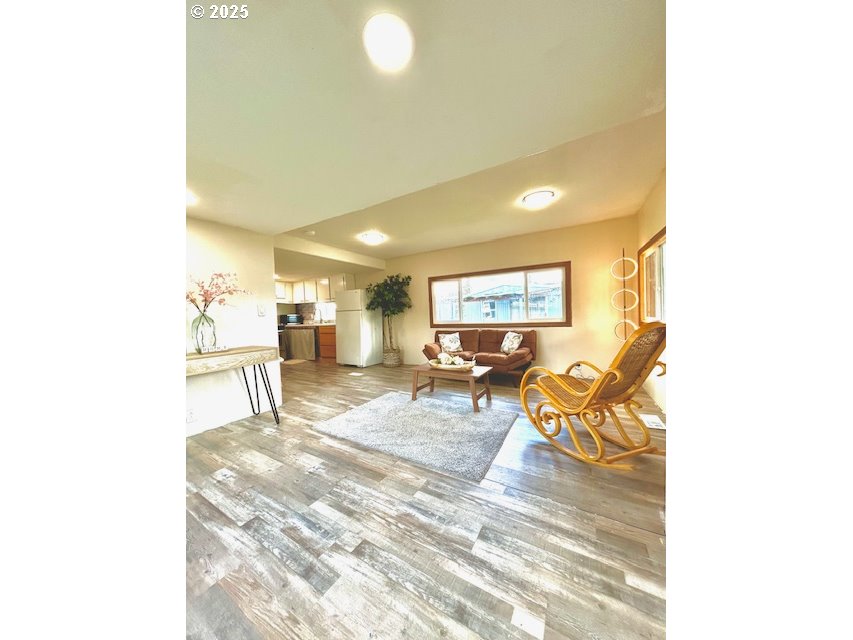 34956 Seavey Loop Road, Unit 38 Eugene, OR 97405 - Photo 6 of 16 Gallery Image 6