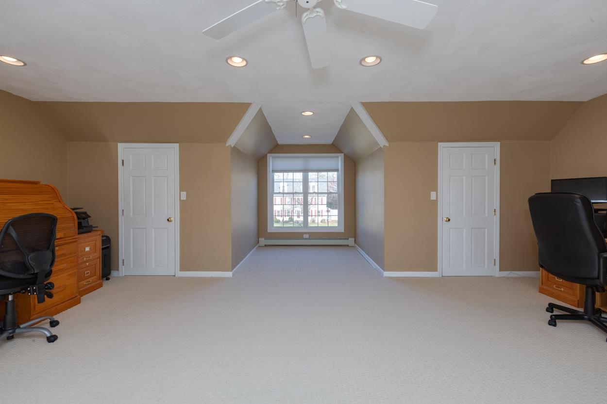 9 Equestrian Road Salem, NH 03079 - Photo 31 of 40